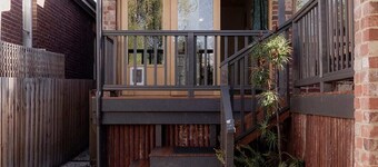 Serenity and style in Sandy Bay