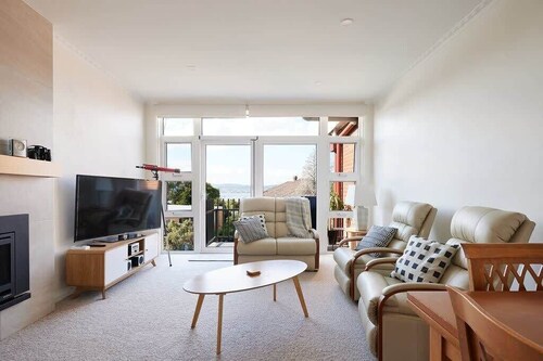 Apartment in the Heart of Sandy Bay