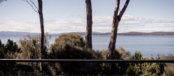 'Lazy Susan's' Waterfront Shack