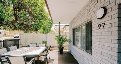 Sunny, modern home in central Mount Lawley