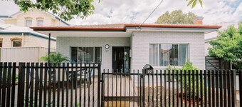 Sunny, modern home in central Mount Lawley