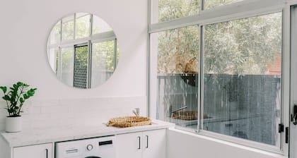 Sunny, modern home in central Mount Lawley