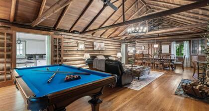 The Cabin - Fire Pit, Pool Table, Spacious