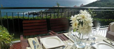 LĂ€genhet - balkong - havsutsikt | Balkong