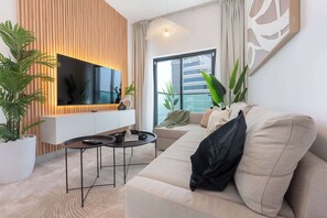 TV - StayShort - Gracious 1-Bedroom with City View at Square Tower in JVC (Dubai)
