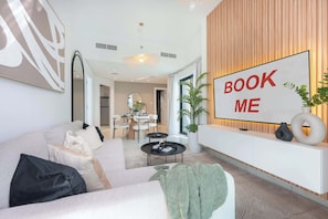 Lobby - Free housekeeping visits during your stay - StayShort-Elegant 1 Bedroom City View Apartment Square Tower JVC (Dubai)