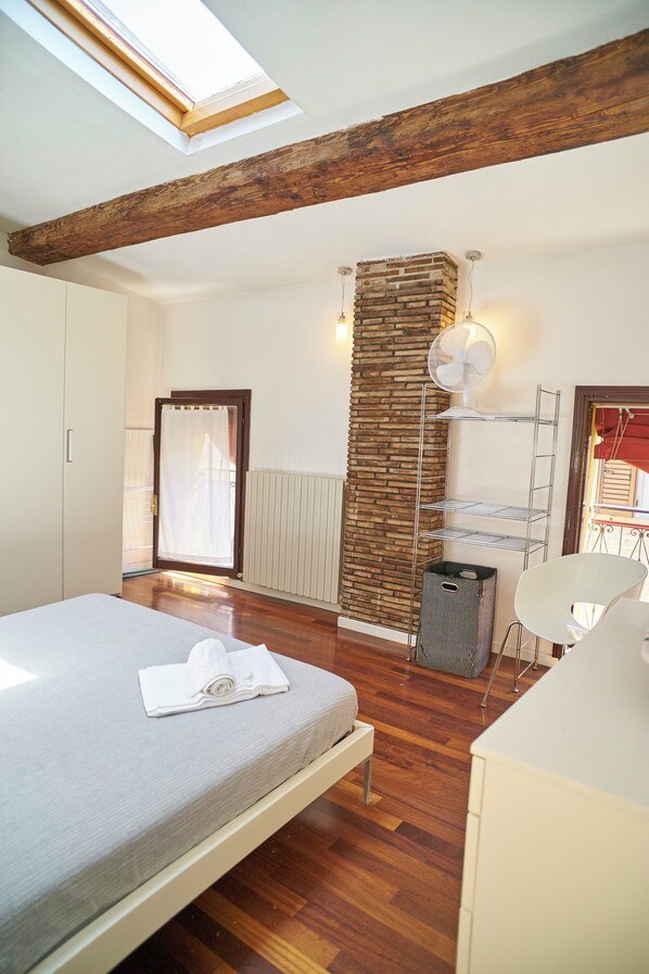 1 chambre, accès au Wi-Fi (inclus), literie fournie