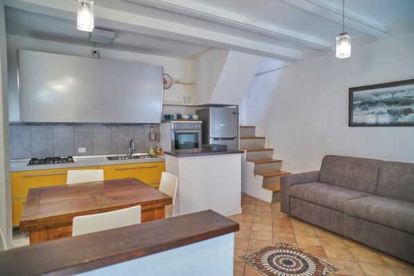 Interior - Casa Diomedea - One Bedroom Apartment, Sleeps 4 (Rimini)