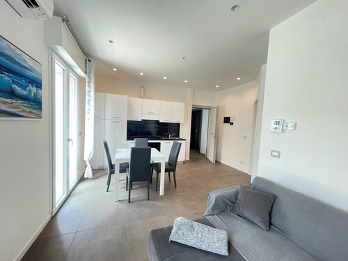 Adria Apartments - SG5