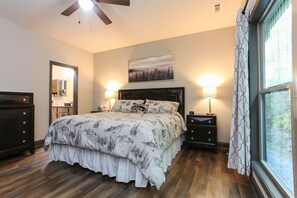 4 bedrooms, WiFi, bed sheets