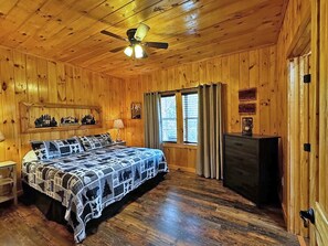 3 bedrooms, internet, bed sheets