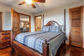 3 bedrooms, internet, bed sheets