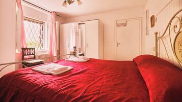 2 dormitorios y ropa de cama