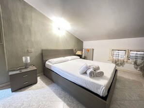 1 chambre, Wi-Fi gratuit, draps fournis