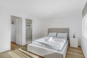 4 bedrooms, iron/ironing board, travel cot, free WiFi