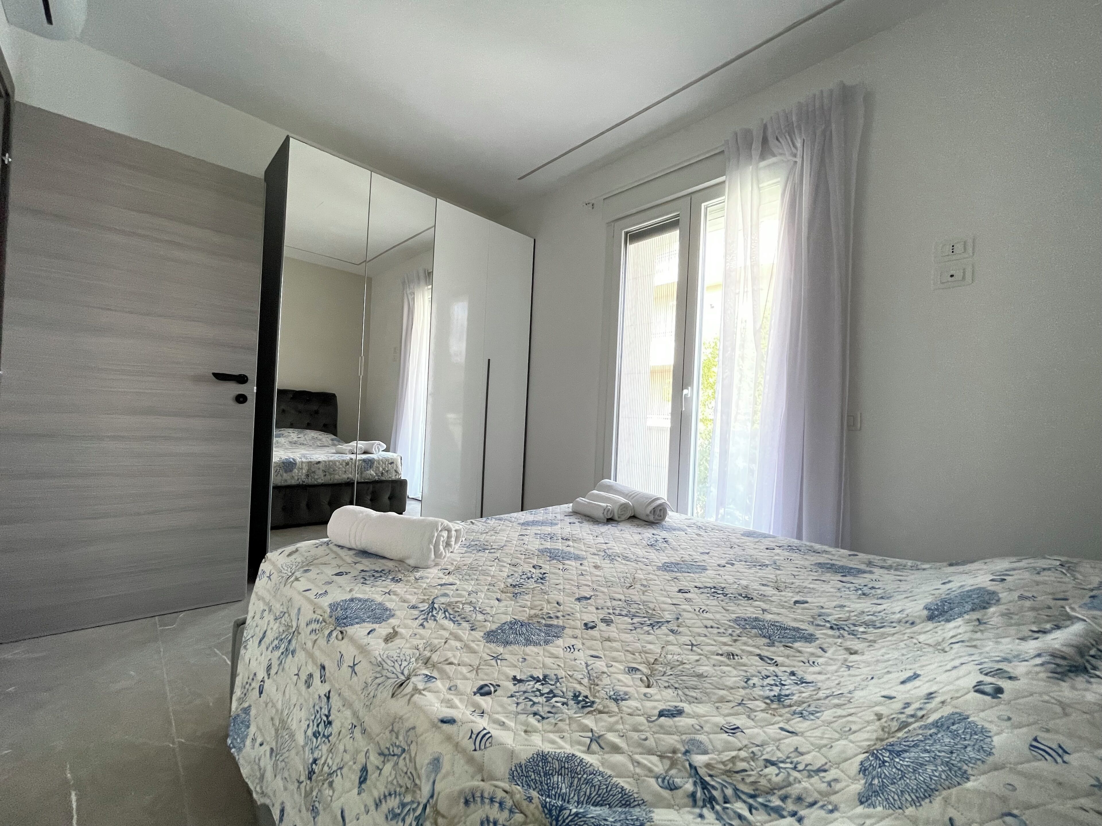 1 chambre, fer et planche à repasser, Wi-Fi gratuit, draps fournis