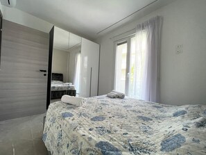 1 soverom, strykejern/-brett, wi-fi (inkludert) og sengetøy