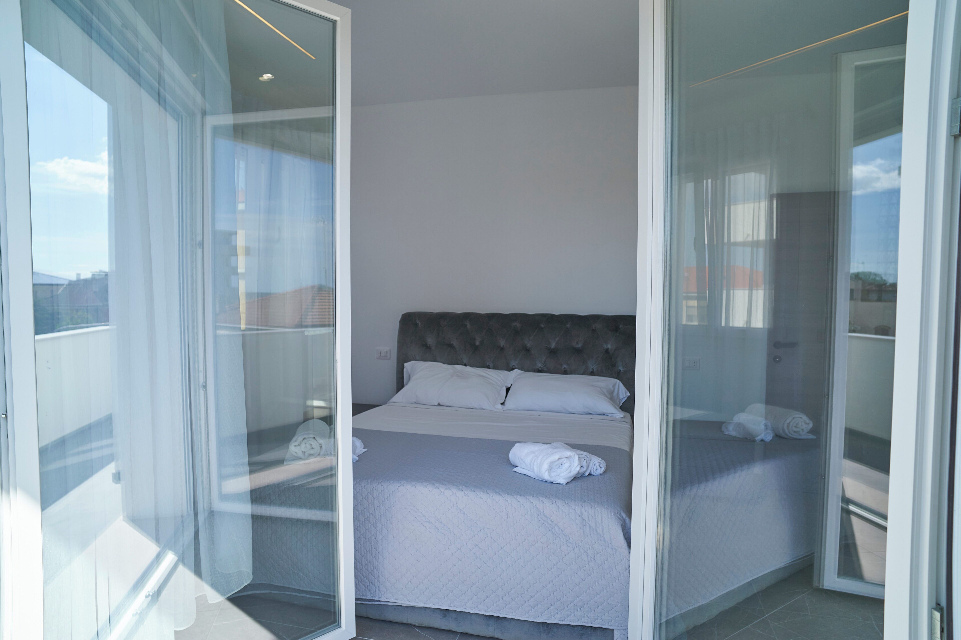 2 chambres, fer et planche à repasser, Wi-Fi gratuit, draps fournis