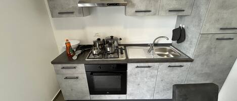 Fridge, oven, stovetop, toaster