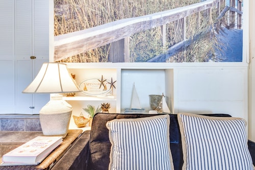 Valdosta Home: Bar, Bbq, Fire Pit + More!