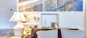 Valdosta Home: Bar, Bbq, Fire Pit + More!