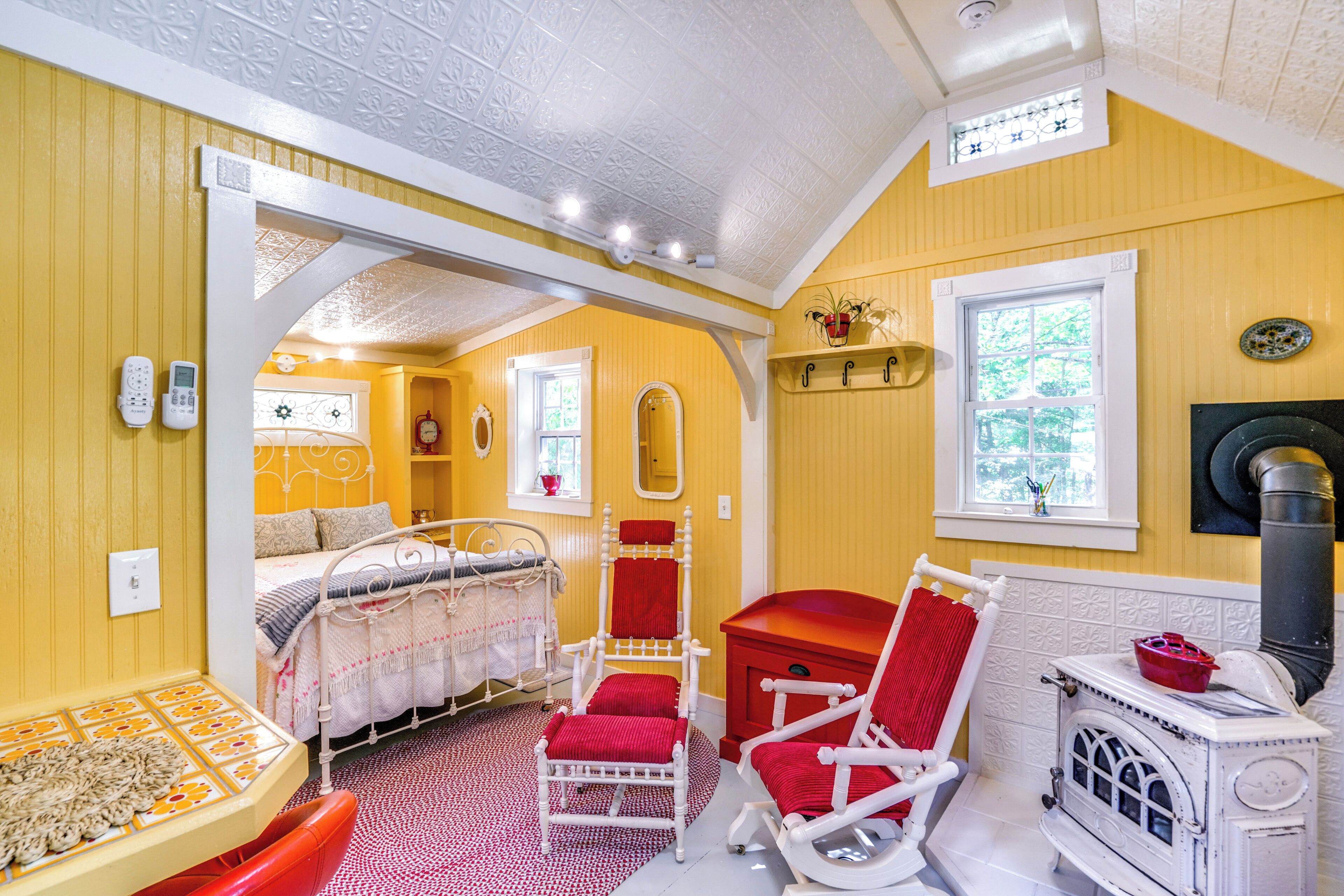 Apartment (0 Bedroom) | Interior