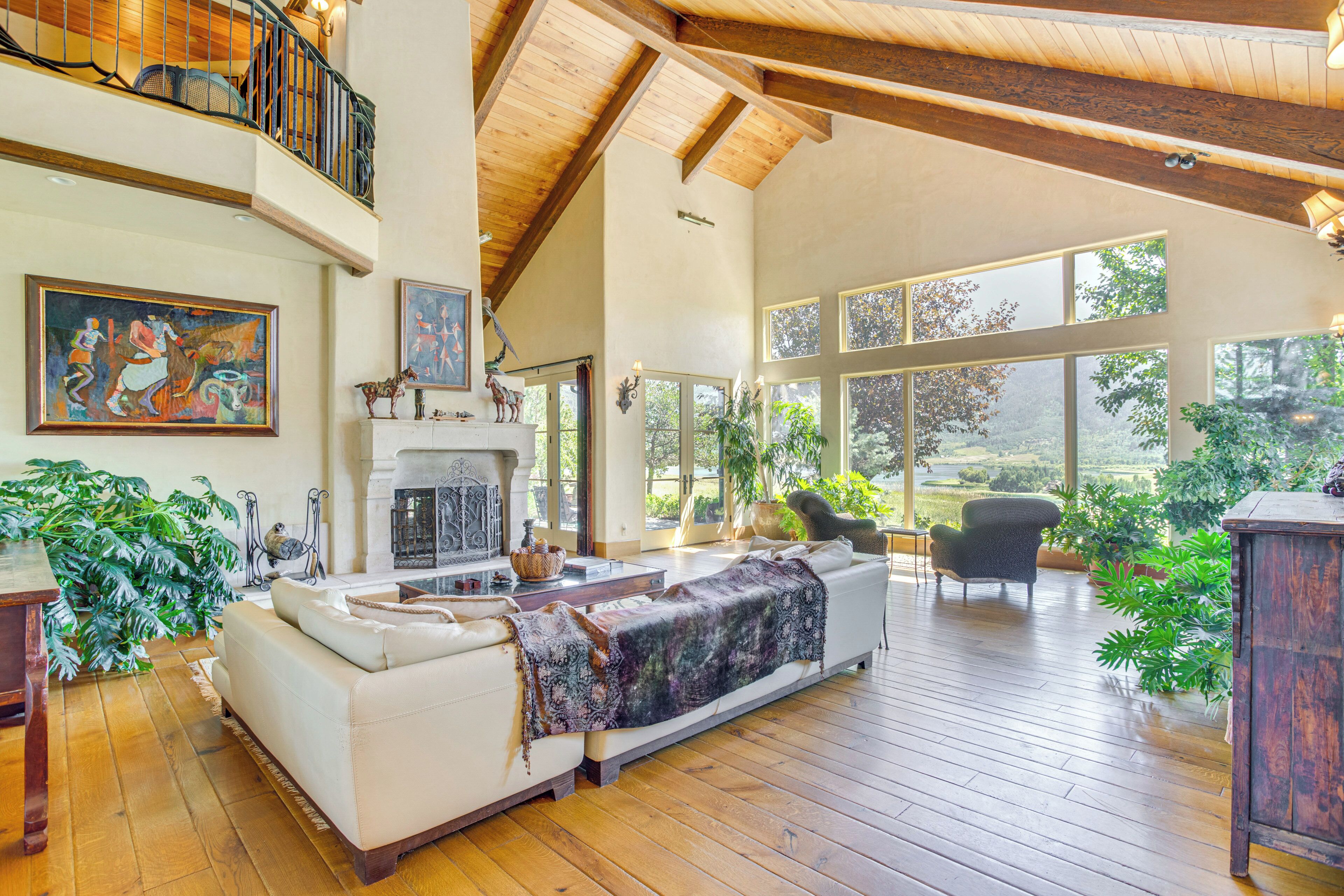 House (5 Bedrooms) | Front of property