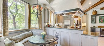 Heavenly Steamboat Home: 50 Acres, Hot Tub, Views!
