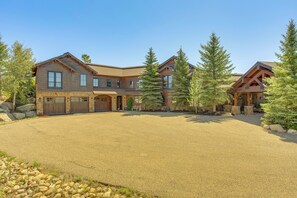 House (5 Bedrooms) | Interior - Heavenly Steamboat Home: 50 Acres, Hot Tub, Views! (Steamboat Springs)