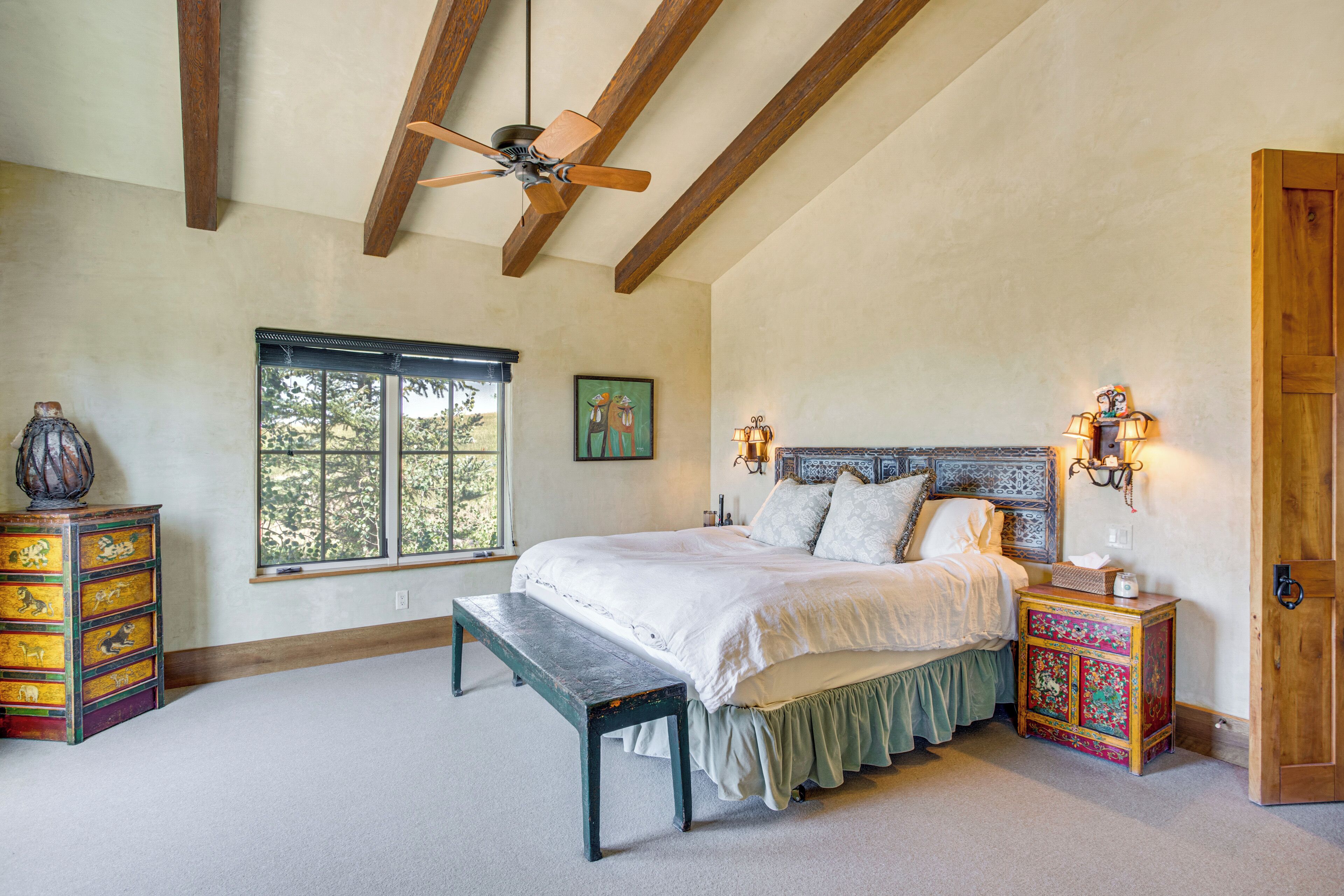 House (5 Bedrooms) | Interior