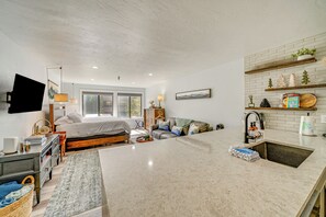 Apartment (0 Bedroom) | Interior - Ski Retreat w/ Hot Tub Access in Winter Park! (Winter Park)