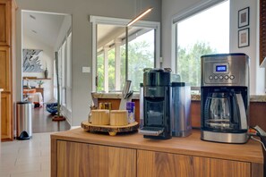 House (5 Bedrooms) | Interior - 7 Mi to Zilker Park: Oasis w/ Pool & Patio (Austin)