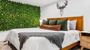 1 slaapkamer, een bureau, een strijkplank/strijkijzer, gratis wifi