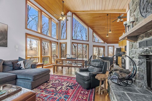 2 Mi to Slopes! Wintergreen Resort Ski Getaway