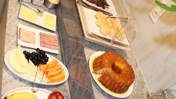 Bao gồm bữa sáng buffet hàng ngày