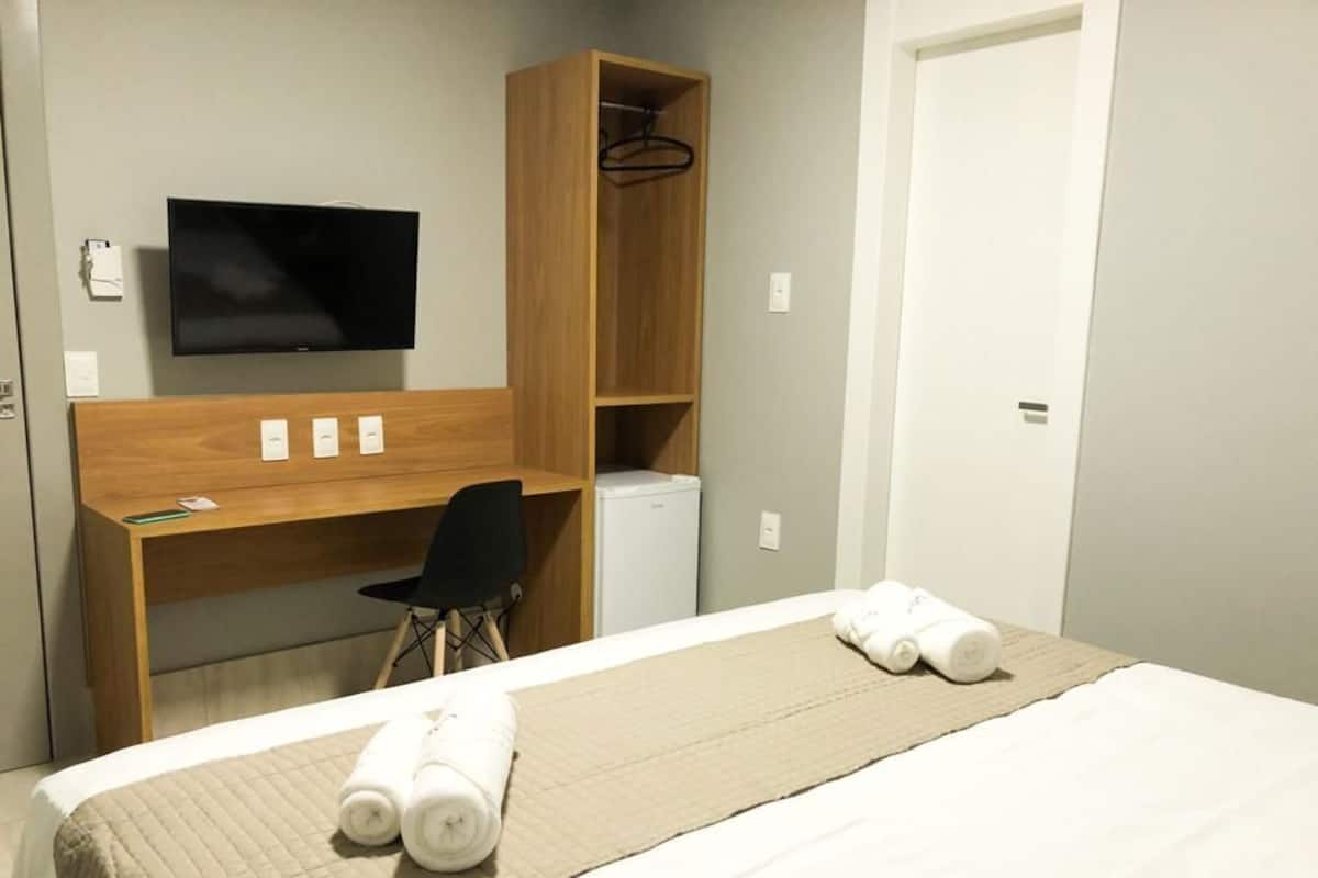Double Room | Desk, laptop workspace, free WiFi
