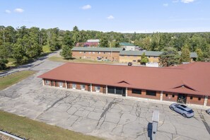 Exterior - Commander Motel (Pequot Lakes)
