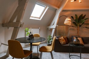 Apartment - Chic Rooftop Apartment in Antwerp s Shopping hub (Antwerp)
