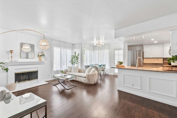 Apartment | 2 bedrooms, Internet