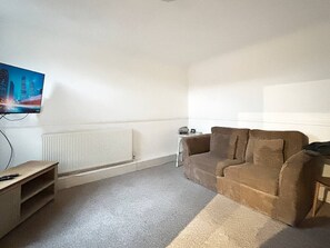 Smart TV - 1Bed Flat Central Sleeps 4 Garden Free Gym Access (Grantham)
