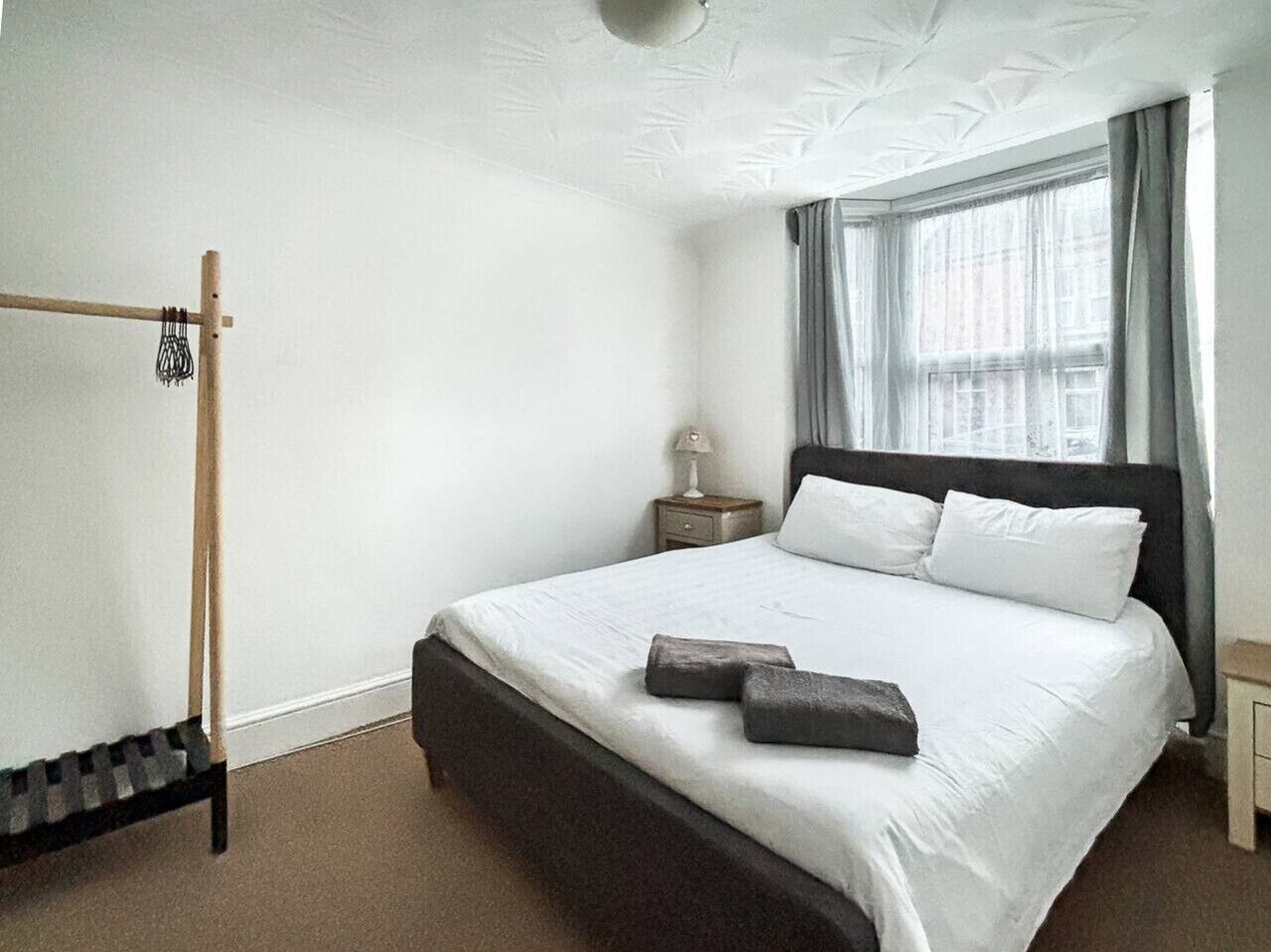 Iron/ironing board, travel crib, free WiFi, bed sheets