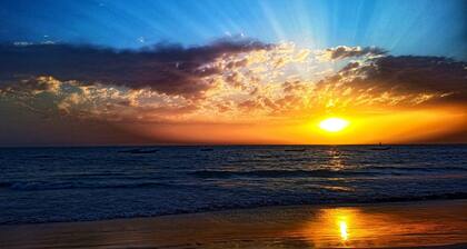 80 meters from the beach, apartment with 1 living room + 1 bedroom + 2 bathrooms.