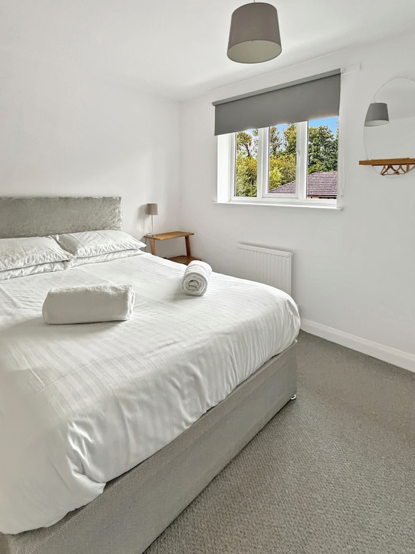 2 Schlafzimmer, Bügeleisen/Bügelbrett, kostenloses WLAN, Bettwäsche