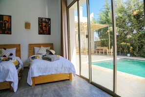 3 chambres, fer et planche à repasser, lit de bébé portatif, Wi-Fi