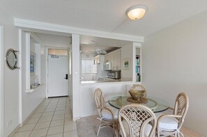Condo, 2 Bedrooms | Dining - Royal Mauian, #405 2 Bedroom Condo (Kihei)