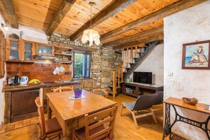 Interior - Villa Stari dor - traditional istrian stone house with pool (Heki)