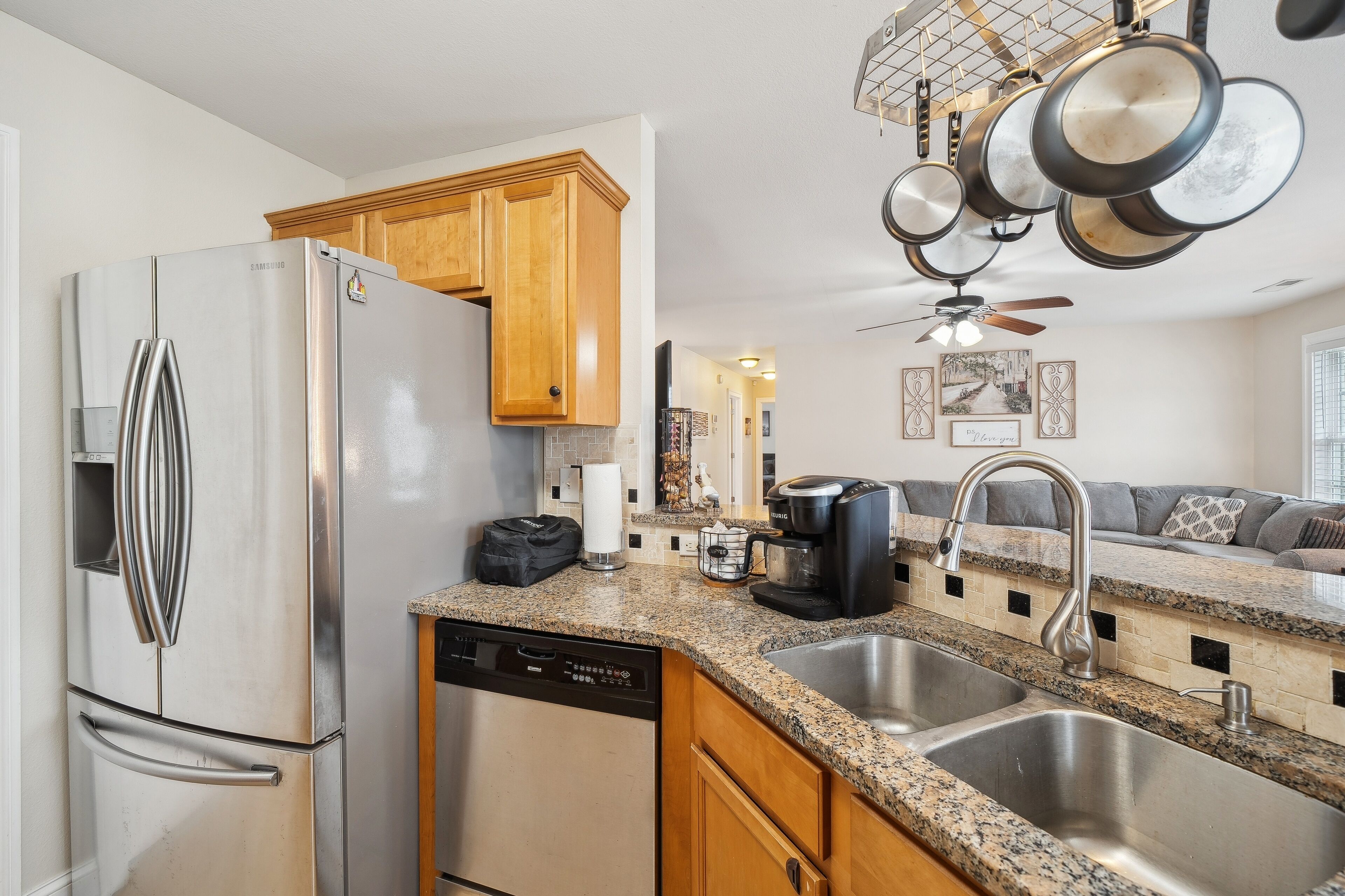 House, 3 Bedrooms | Private kitchen | Fridge, oven, coffee/tea maker, toaster