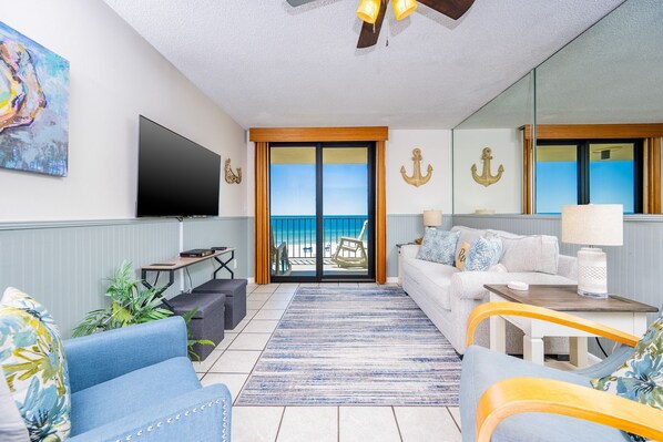 Appart'hôtel, 2 chambres | Coin séjour