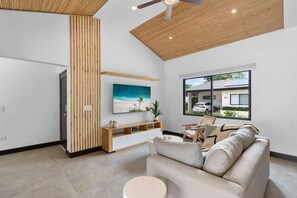 TV, stereo - CU7: Beach Home Oasis w/Private Pool, Guest House (Santa Cruz)