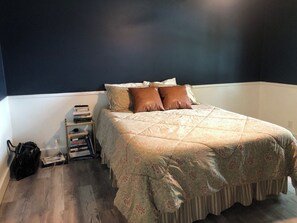 4 chambres, fer et planche à repasser, lit parapluie, Wi-Fi gratuit